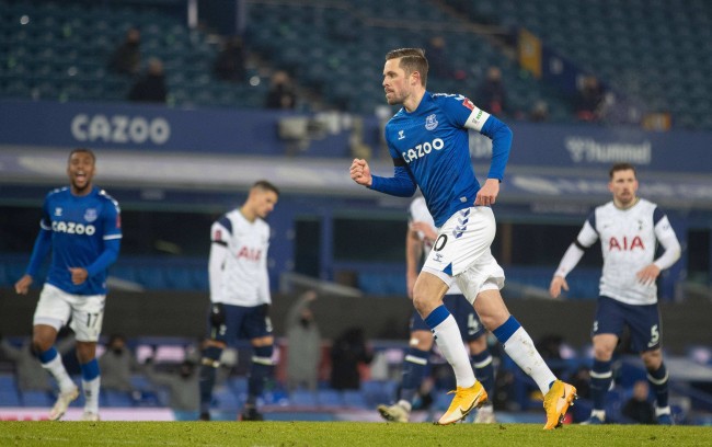 他对英格兰 他对英格兰